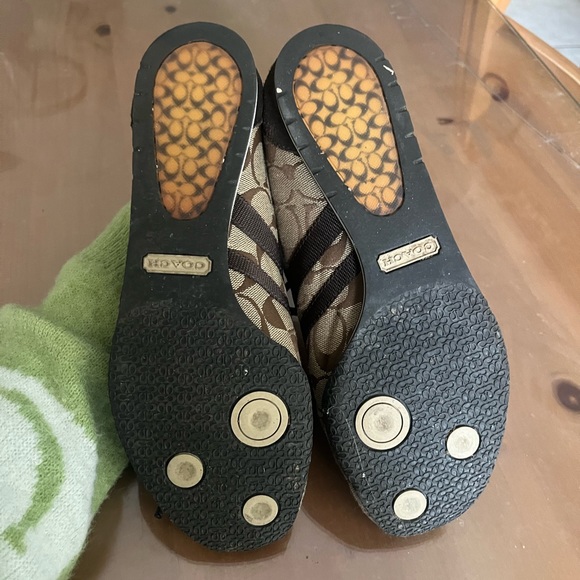 Brown and Gold Coach sneaker, size 10. In good condition - Picture 7 of 7